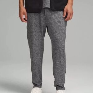 Lululemon Athletica Men's Jersey Tapered Joggers Heathered Black